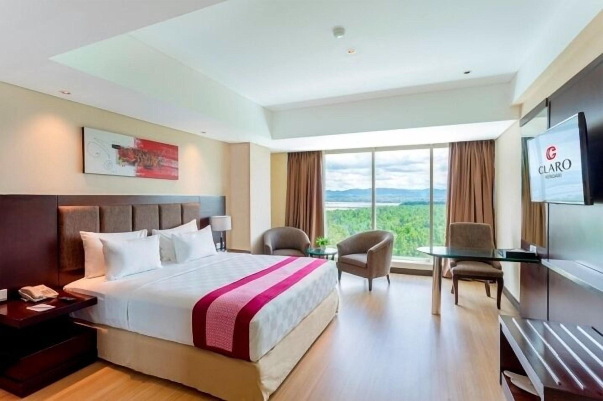 Claro Hotel Kendari Luaran gambar