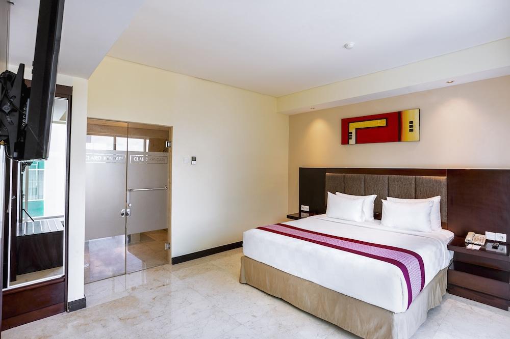 Claro Hotel Kendari Luaran gambar