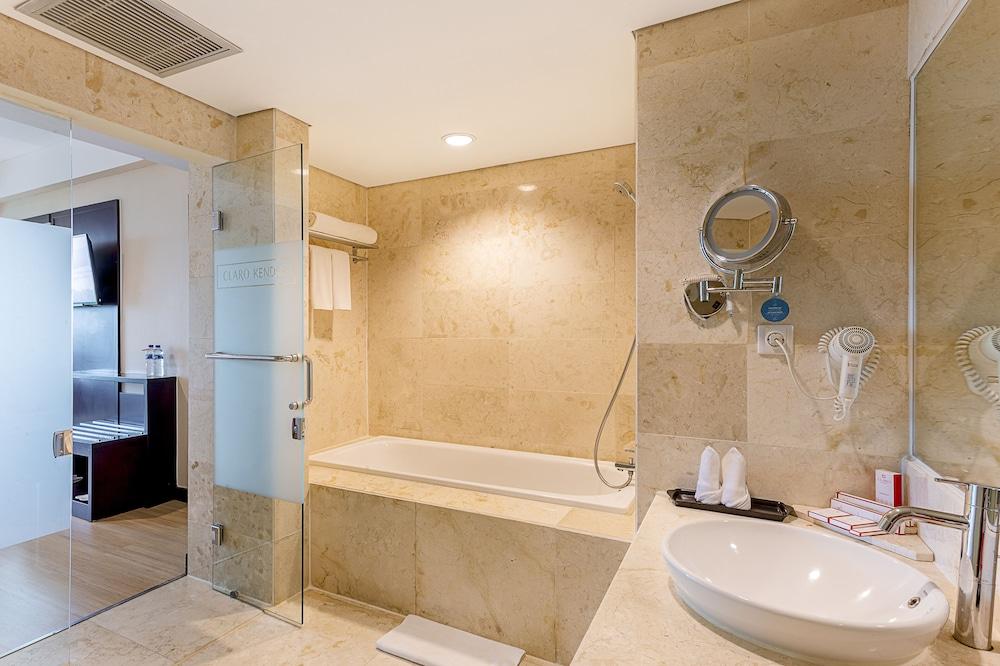 Claro Hotel Kendari Luaran gambar